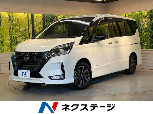 セレナ 1.2 e-POWER ハイウェイスター V アーバンクロム 