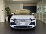 Q4スポーツバックe-tron 40 アドバンスド 