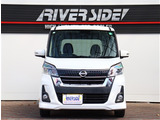 【車屋】として、長く車業界に従事した経験豊富なスタッフが多数在籍しております。