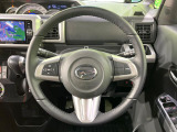 【純正革巻きステアリング】上質な革を使用することで、手にしっかり馴染みとても運転しやすいハンドルです♪