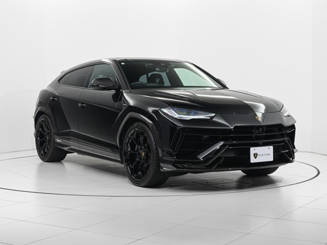 ウルスペルフォルマンテ 4WD