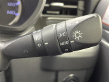【オートライト(AUTO)】外の明るさをシステムが感知して、自動でヘッドライトが点灯します!ヘッドライトをつけ忘れを防ぐ便利機能です。