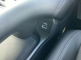 運転席側USBジャック(Type-A/急速充電対応タイプ)+助手席側USBジャック(Type-C/急速充電対応)