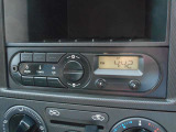 AM/FMチューナーラジオ付きです。