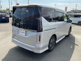 セレナ 2.0 ハイウェイスター V 4WD 