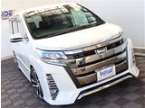 【車屋】として、長く車業界に従事した経験豊富なスタッフが在籍しております。