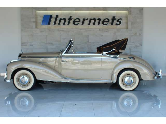 メルセデス・ベンツ 220 SE カブリオレ 1958 ライトブルー/クリーム メルセデス・ベンツ /その他 メルセデス・ベンツ 220A カブリオレ の