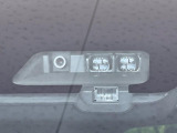 【三菱e-Assist】走行中に前方の車両等を認識し、衝突しそうな時は警報とブレーキで衝突回避と被害軽減をアシスト。より安全にドライブをお楽しみいただけます。