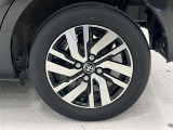タイヤサイズは165/65R14!納車前の点検時にタイヤ交換させていただきます!純正アルミホイール!アルミホイールに傷があります。