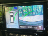 【アラウンドビューモニター】専用のカメラにより、上から見下ろしたような視点で360度クルマの周囲を確認することができます☆死角部分も確認しやすく、狭い場所での切り返しや駐車もスムーズに行えます。