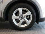 R7年式夏タイヤ215/60R17ダンロップ製です。