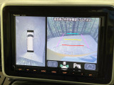 【全方位モニター用カメラ】専用のカメラにより、上から見下ろしたような視点で360度クルマの周囲を確認することができます☆死角部分も確認しやすく、狭い場所での切り返しや駐車もスムーズに行えます。