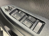 【パワーウインドウ】運転席のスイッチで、各席の窓ガラスの開閉ができます!あると便利ですよね!