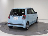 プライバシーガラスが装備されています。外を見るときには気にならずに、後方車両からは車内が見えにくい設計です、周りを気にせず、快適に運転できますよ。