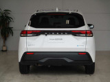 e-POWERとは、エンジンで発電してモーターで走るシステムです。そのため、燃費が良く、走り出しもなめらかです。走行モードの自動制御によって、ブレーキを踏む回数も減るなどのメリットも♪
