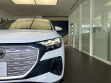 Audiは「Vorsprung durch Technik」(技術による先進)をモットーに、優れた技術力によって、ドライバーに素晴らしい走行体験をもたらしてくれます。