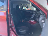 運転席、助手席です。座面も広くゆったりと座れてきっと気に入っていただけると思います。
