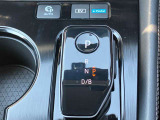 【e-POWER搭載】新しい形の電気自動車です。エンジンで電気を発電して作った電気を使ってモーターで走る、新しいハイブリッド!大変低燃費でパワフルな走りを体験して下さい。