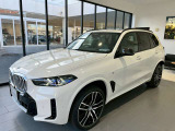 【ご納車後について】遠方のお客様はお住まいのエリアのBMWサービス工場にてメンテナンスを受けて頂けます。現地BMWへのお取次ぎなどもさせて頂きますのでご安心下さい。