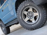 クロカンらしい4x4エンジニアリングBRADLEY Vを装備!