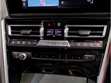 【キドニーグリル】BMWは約90年もの間、ほぼ全ての車両にひと目でBMWだと分かるこの特徴的なフロントグリルが備えられ、デザイン・アイコンとして親しまれてきました。