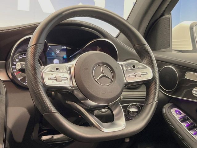 メルセデス・ベンツ GLCクーペ 220d 4マチック AMGライン 4WD の