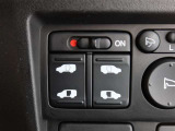 両側パワースライドドア付きだから、狭い駐車スペースなどでの 乗り降りラクラク!小さなお子さまのいるご家庭には嬉しい装備。