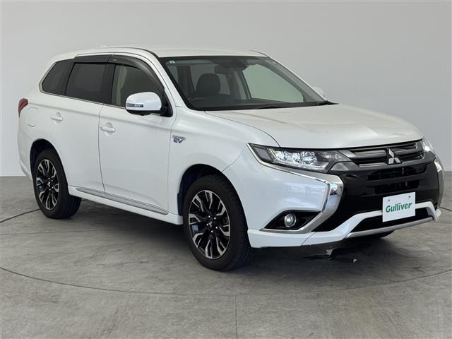アウトランダーPHEV2.0 G セイフティパッケージ 4WD4WD 修復歴無し