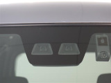 サポカーは、高齢運転者を含めたすべてのドライバーによる交通事故の発生防止・被害軽減対策の一環として、国が推奨する新しい自動車安全コンセプトです。詳しくは販売店スタッフまでおたずねください。