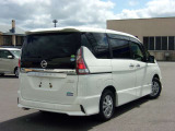 セレナ 2.0 ハイウェイスター Vセレクション 4WD 