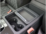 udi正規ディーラーが高品質をお約束。高度な訓練・教育を受けたAudi専任メカニックが、100項目にもおよぶ精密な点検を実施。すべてクリアしたAudi車だけ、あなたのお手元に届けられるのです