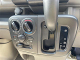 気になる車はすぐにお問い合わせください!画面右側の0066から始まる無料ダイヤルからお問い合わせ下さい!専門スタッフがお車のご質問にお答えいたします!