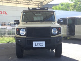 お客様に安全で快適なカーライフをお送りいただくために、中古車にも高いレベルの品質基準を設け、その基準に従って、全ての中古車について納車前整備を実施しています。