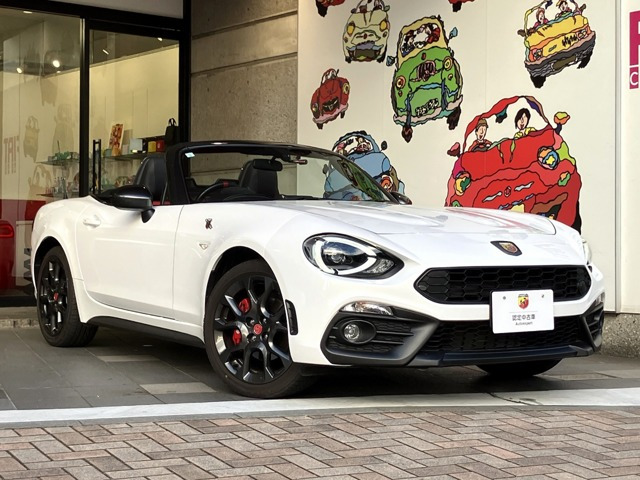 アバルト124スパイダー1.4