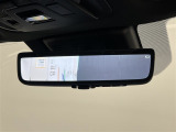 デジタルインナーミラー!人や荷物にさえぎられることなく後方の安全確認が出来ます!鏡面モードでの利用ので可能!