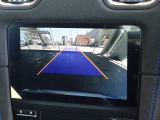 リアビューカメラも備わり、駐車時の安全性がより改善された1台になっております。