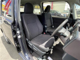 【5人乗り】ゆったりとした座り心地と、車内を広々と使える快適性に長けているので、快適な時間をお過ごしいただけます!