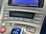 【オートエアコン】車内温度を感知して自動で温度調整をしてくれるのでいつでも快適な車内空間を創り上げます。