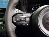 ステアリングスイッチ装備!運転しながら手元でオーディオの操作などができます。