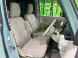 運転席シート廻りは使用感も少なく、良好な状態となっています。丁寧に使われていたことがよくわかりますね。