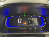 大きくて見やすい自発光式デジタルメーター