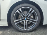 右前フロント 225/40R18