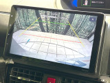 【バックカメラ】駐車時に後方がリアルタイム映像で確認できます。大型商業施設や立体駐車場での駐車時や、夜間のバック時に大活躍!運転スキルに関わらず、今や必須となった装備のひとつです!