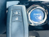 気になる車はすぐにお問い合わせください!画面右側の0066から始まる無料ダイヤルからお問い合わせ下さい!専門スタッフがお車のご質問にお答えいたします!