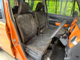 運転席シート廻りは使用感も少なく、良好な状態となっています。丁寧に使われていたことがよくわかりますね。