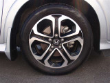 純正17インチアルミホイール!ボディにバッチリ合ってます!