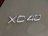 XC40エンブレム