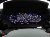 必要に応じてメーター内に地図や車両のインフォメーションなどを切り替え表示できるバーチャルコクピット