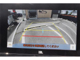 バックモニター付ですので、車庫入れも駐車もラクラクです。