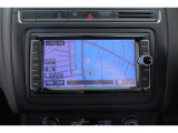 Volkswagen純正ナビゲージョンシステム「714SDCW」自然な対話で目的地を設定できる音声認識技術に対応したAVナビゲーションシステム。